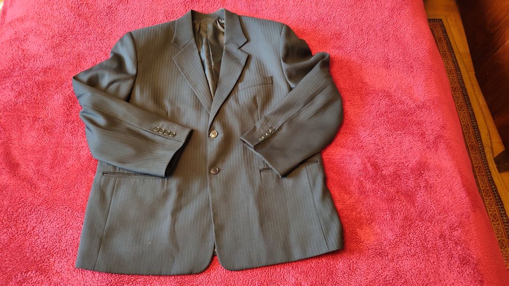 Elegancka czarna marynarka w prążki 54 męska