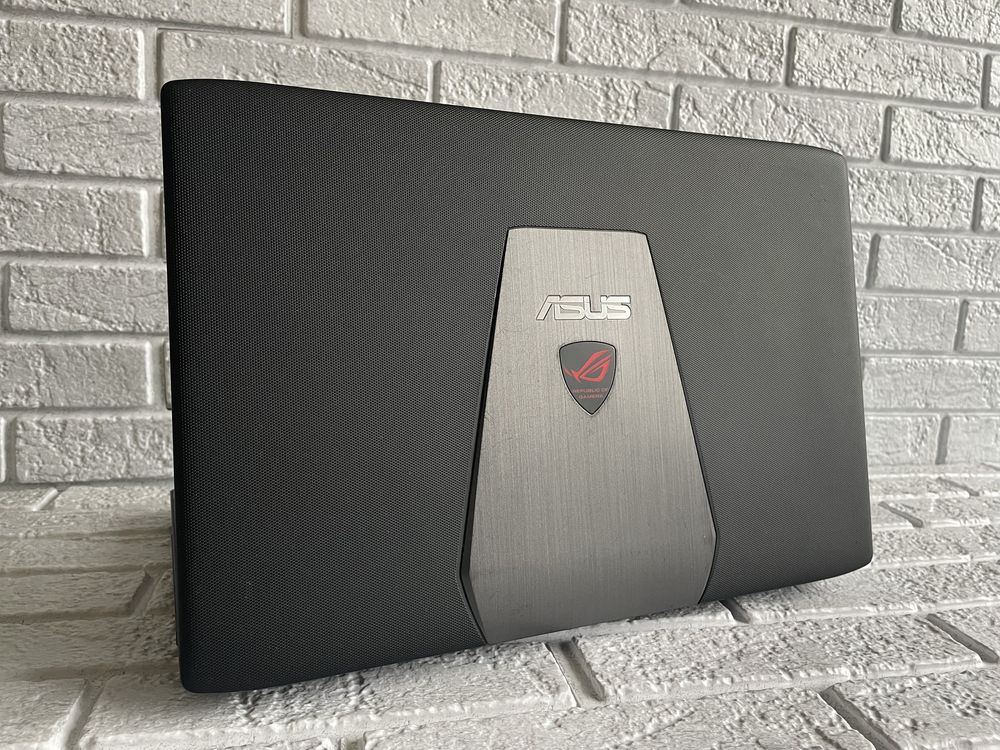 Ігровий ноутбук ASUS ROG/FHD/i7-6700HQ/8 GB/SSD/GeForce GTX 960 4GB