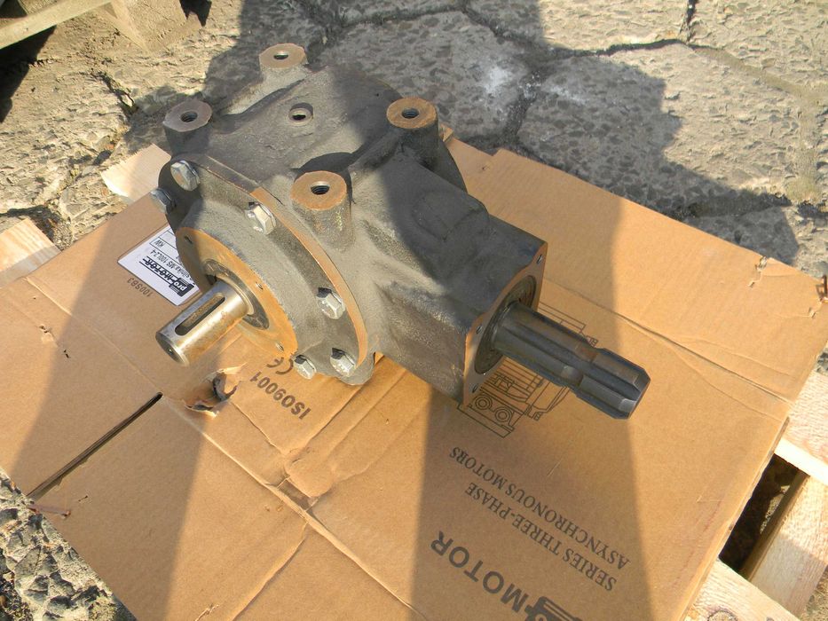 przekładnia skrzynia kopaczki krukowiak PRK-090-02.KK1.L/P 1.93:1