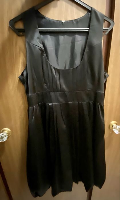 Vestidos (ler descrição)