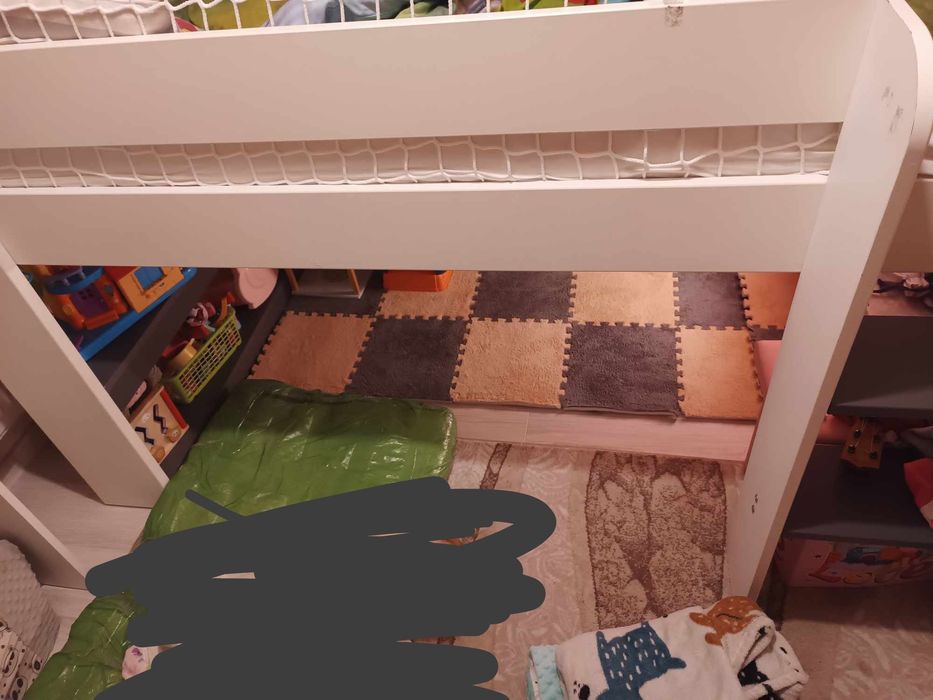 Łóżko antresola dziewczęce