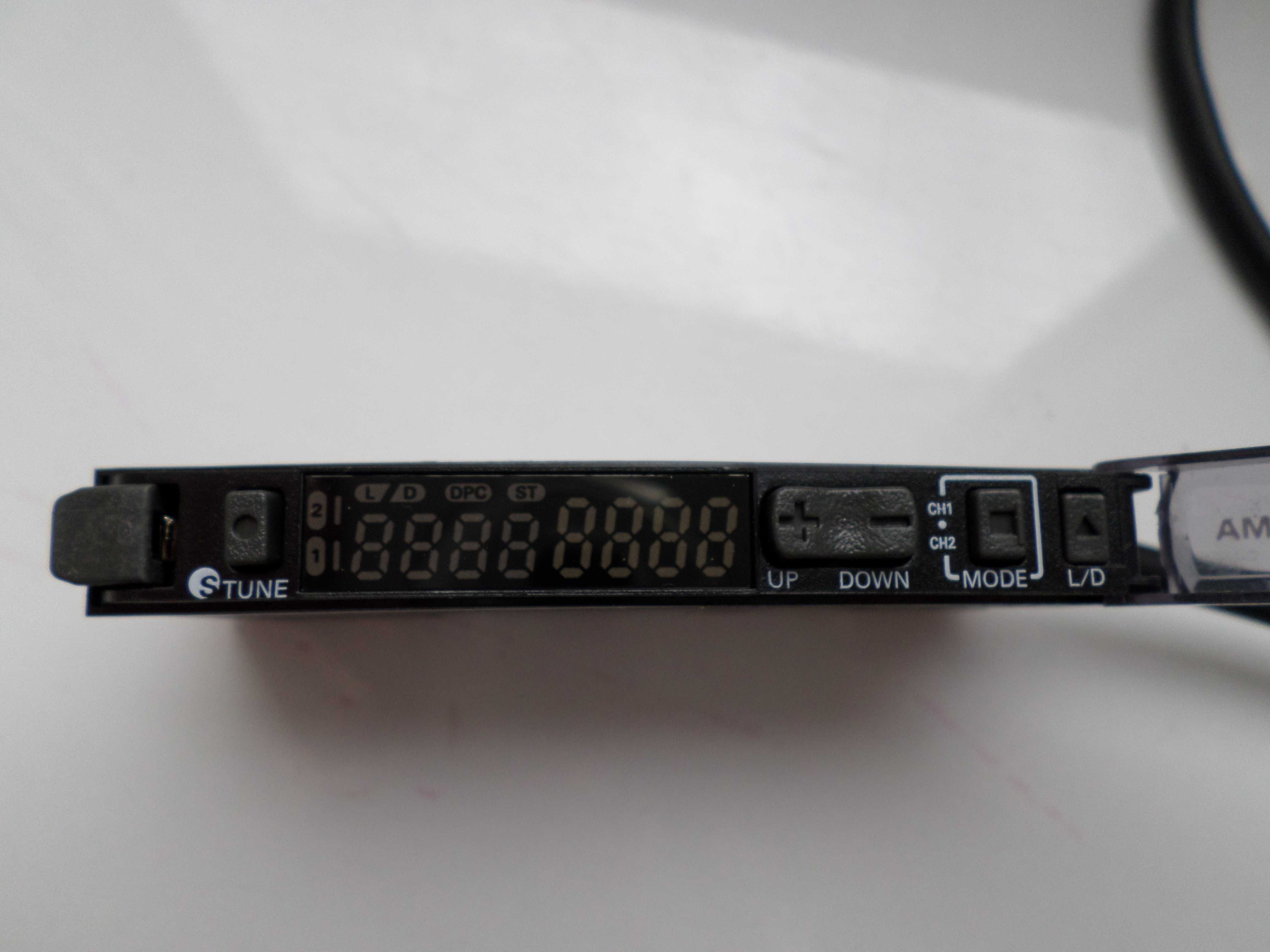 OMRON wzmacniacz światłowodowy E3NX-MA41