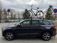 Thule WingBar Evo Black + 3 uchwyty rowerowe Thule 599 Black