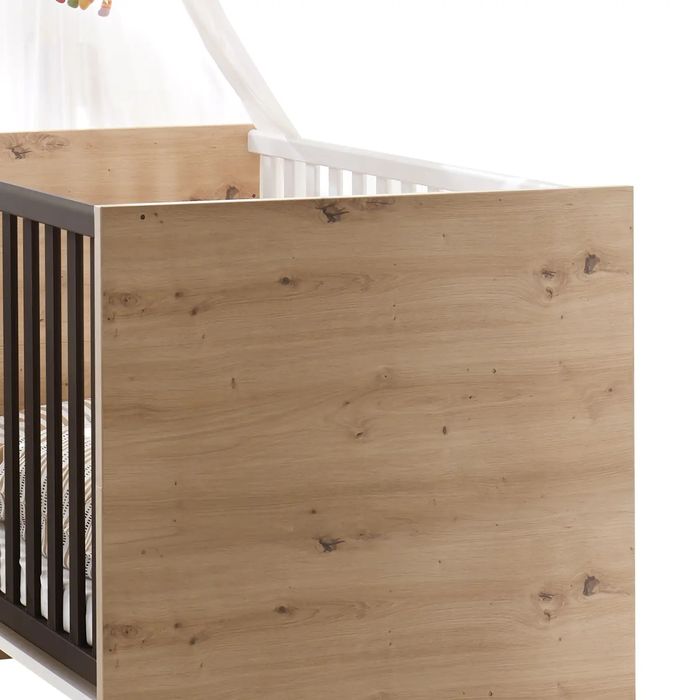 Łóżeczko dziecięce solidne nowe