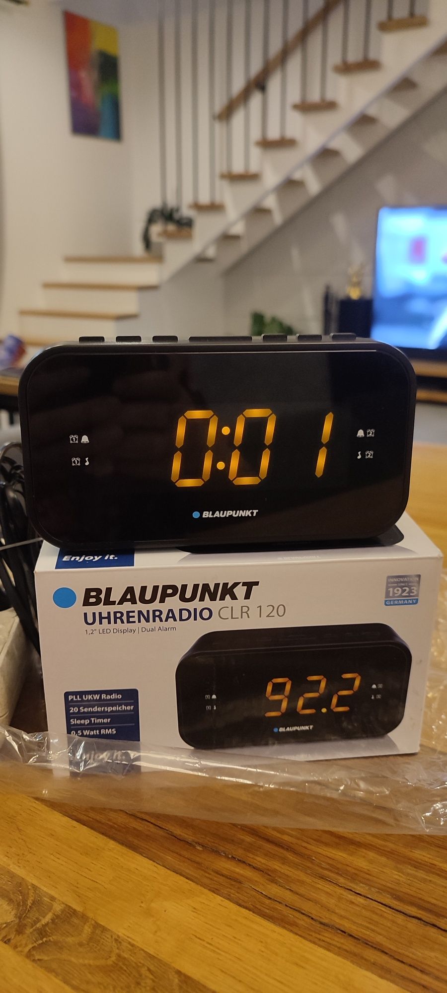 Zegarek radio budzik BLAUPUNKT czarny z wyswietlaczem