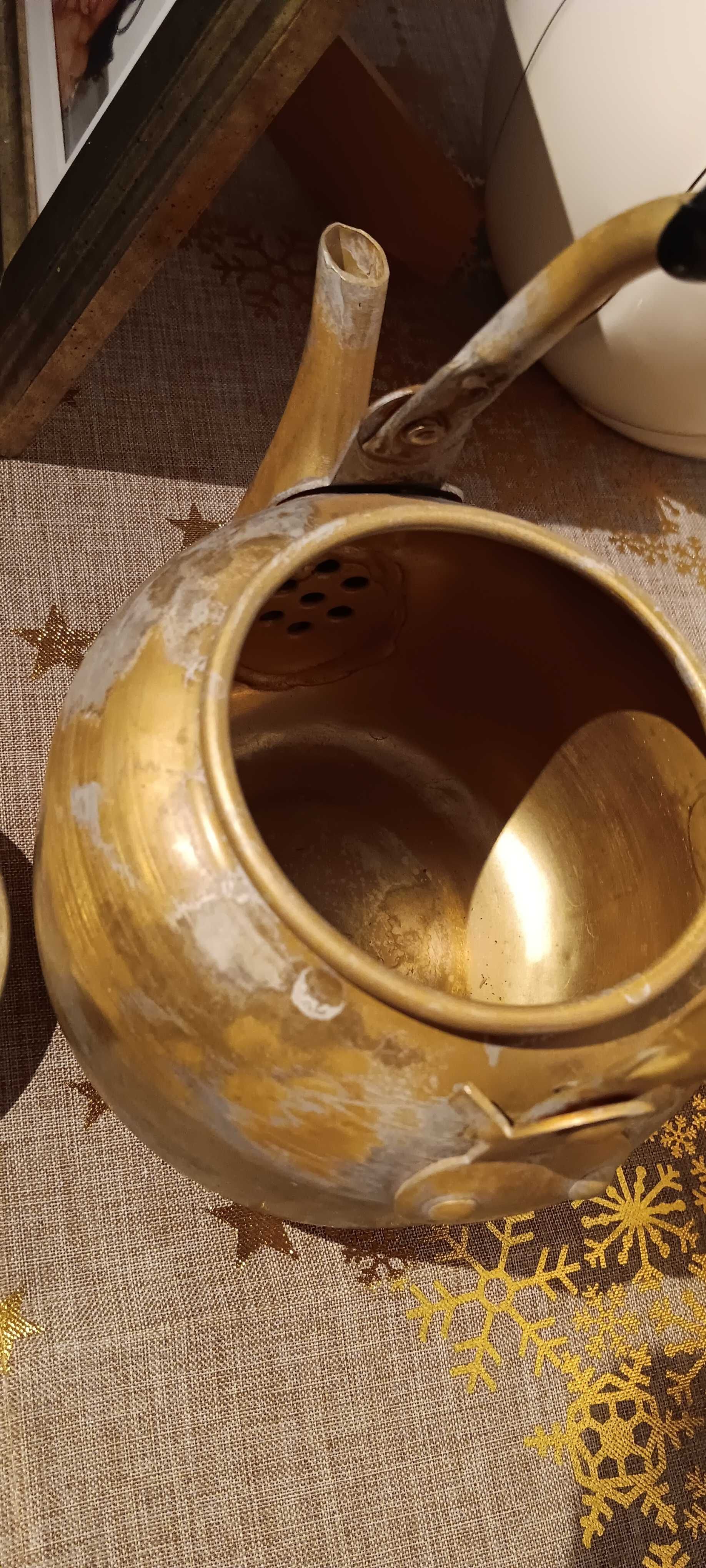 Bules de Chá Vintage em Latão Dourado