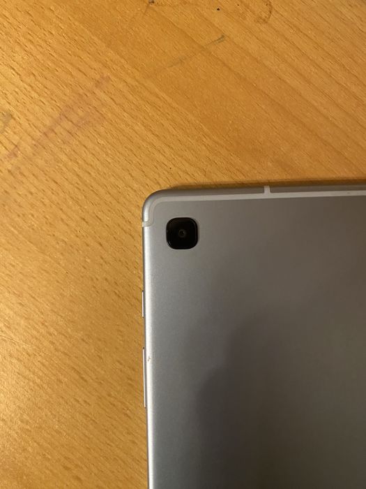 Samsung Galaxy Tab  S6 Lite LTE (SM-P615)-sprawny,pęknięcie w rogu ekr