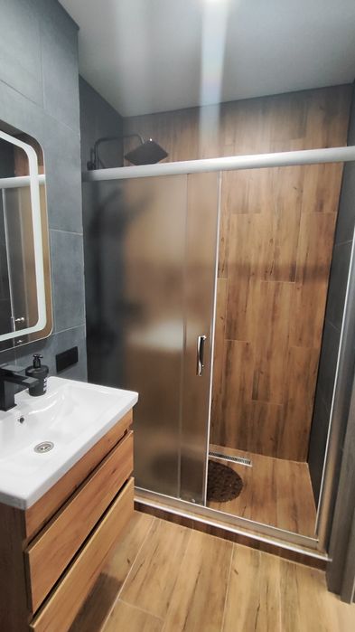 Сдам  посуточно возле автовокзал,ЖД ,центр