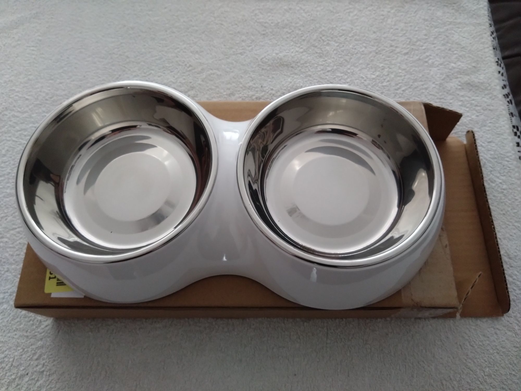 Podwójna miska dla psa / kota ze stali nierdzewnej Wysyłka