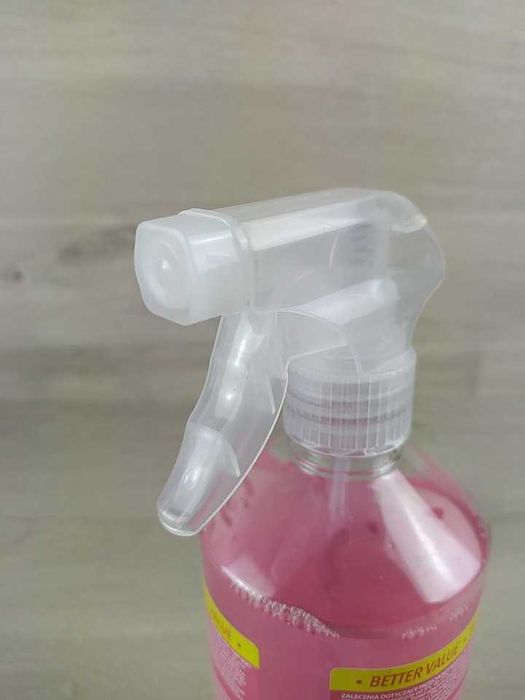 Fabulosa Uniwersalny spray czyszczący Lemon Lavender 750 ml