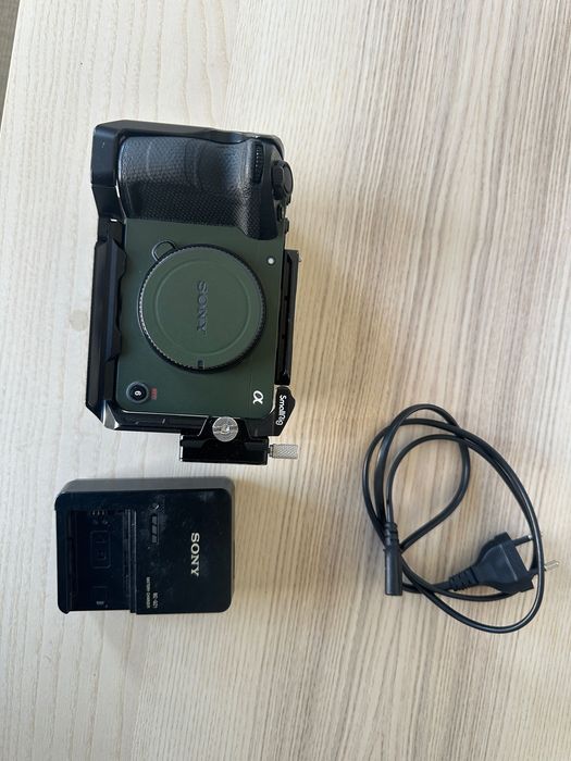 Sony fx30 + cage small rig