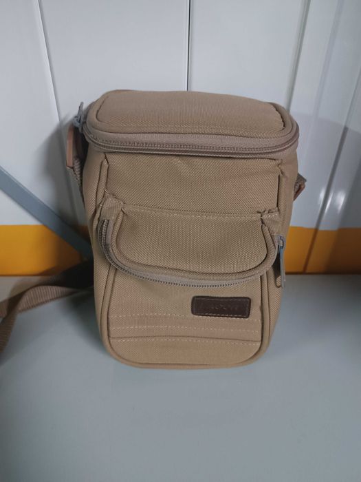 Mala a tiracolo bege Lacor