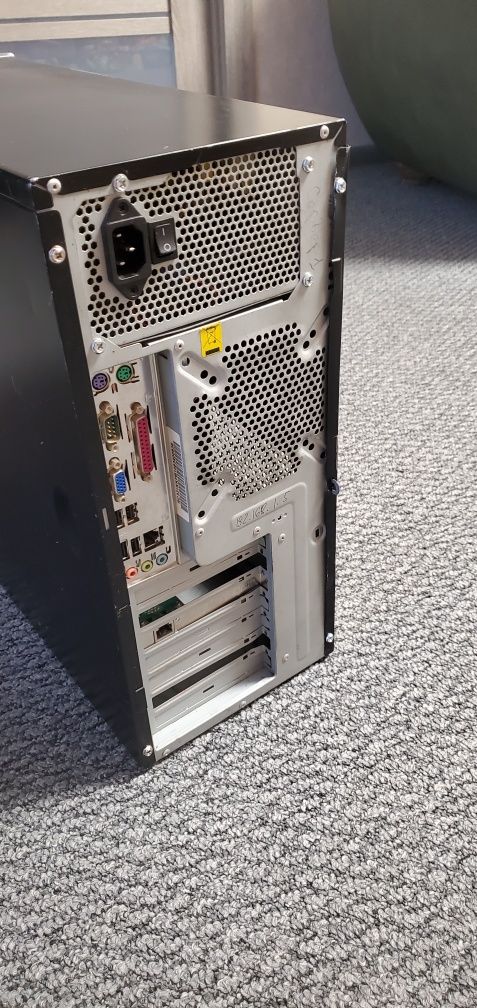 Системний блок Intel DualCore e2180, озу 2gb, hdd 160gb