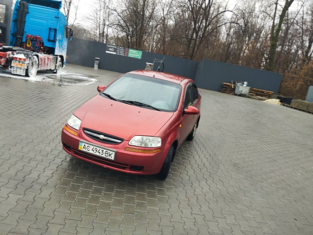 Chevrolet Aveo 1.5 gas