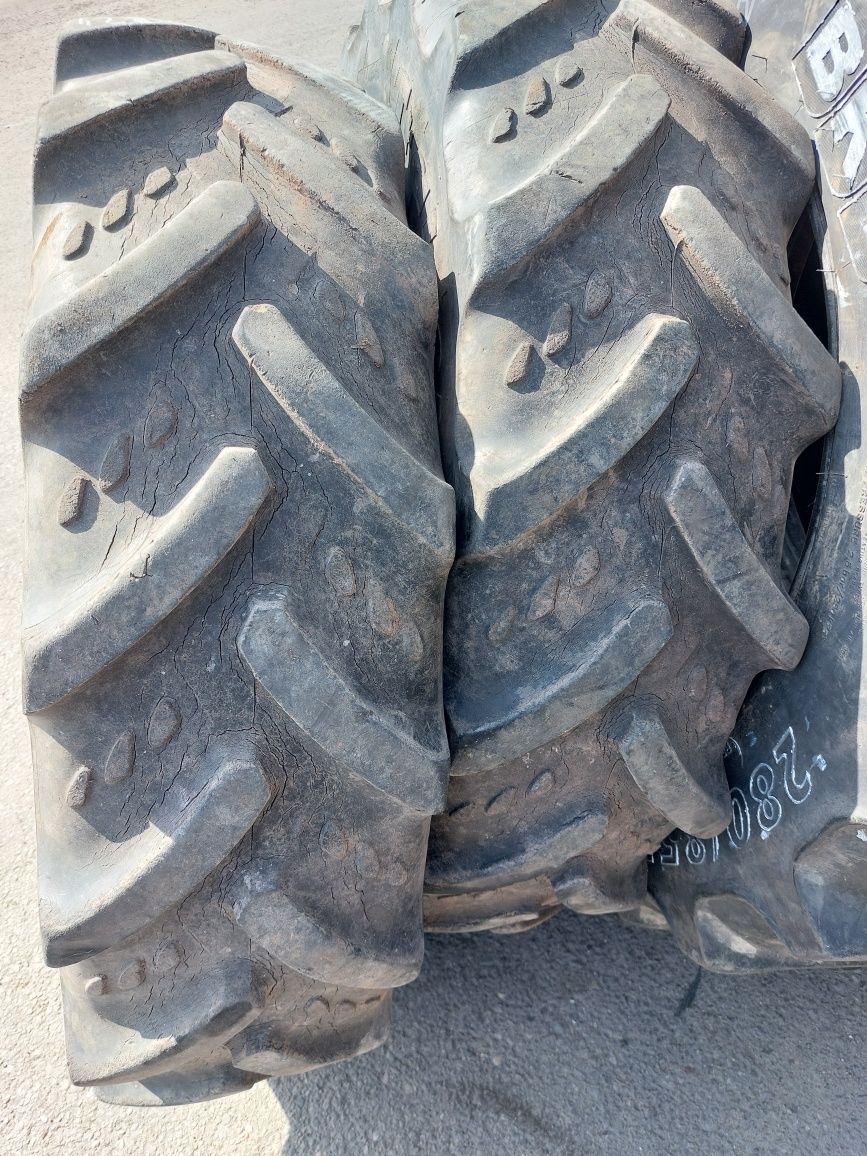 250/85R24 (9.5R24) Kleber opony używane rolnicze para