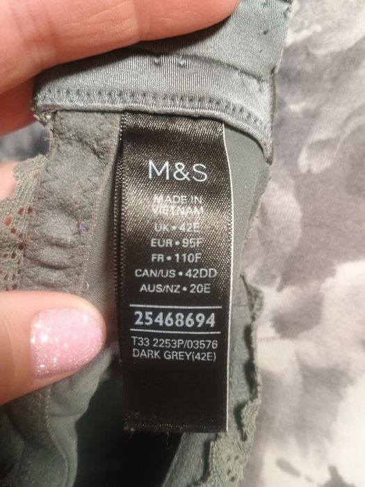 Бюстгальтер  большого размера. Приятный к телу