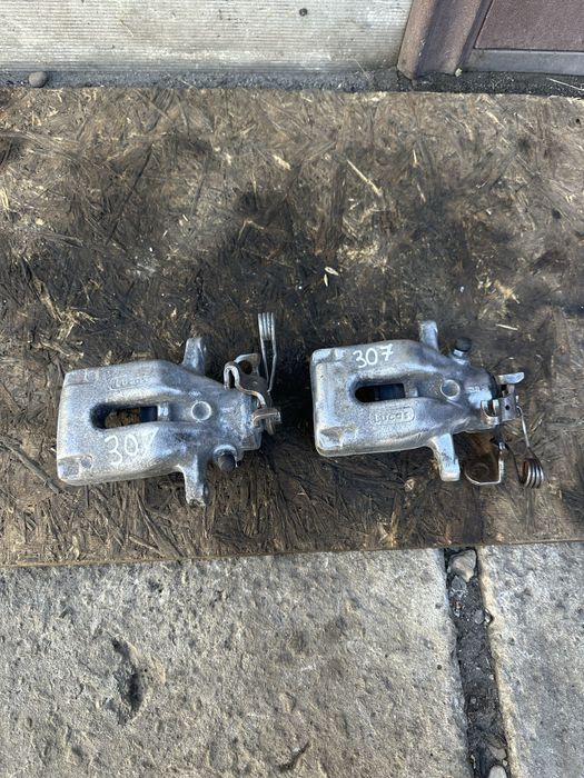 Супорт Зад Пежо 307 Peugeot 307