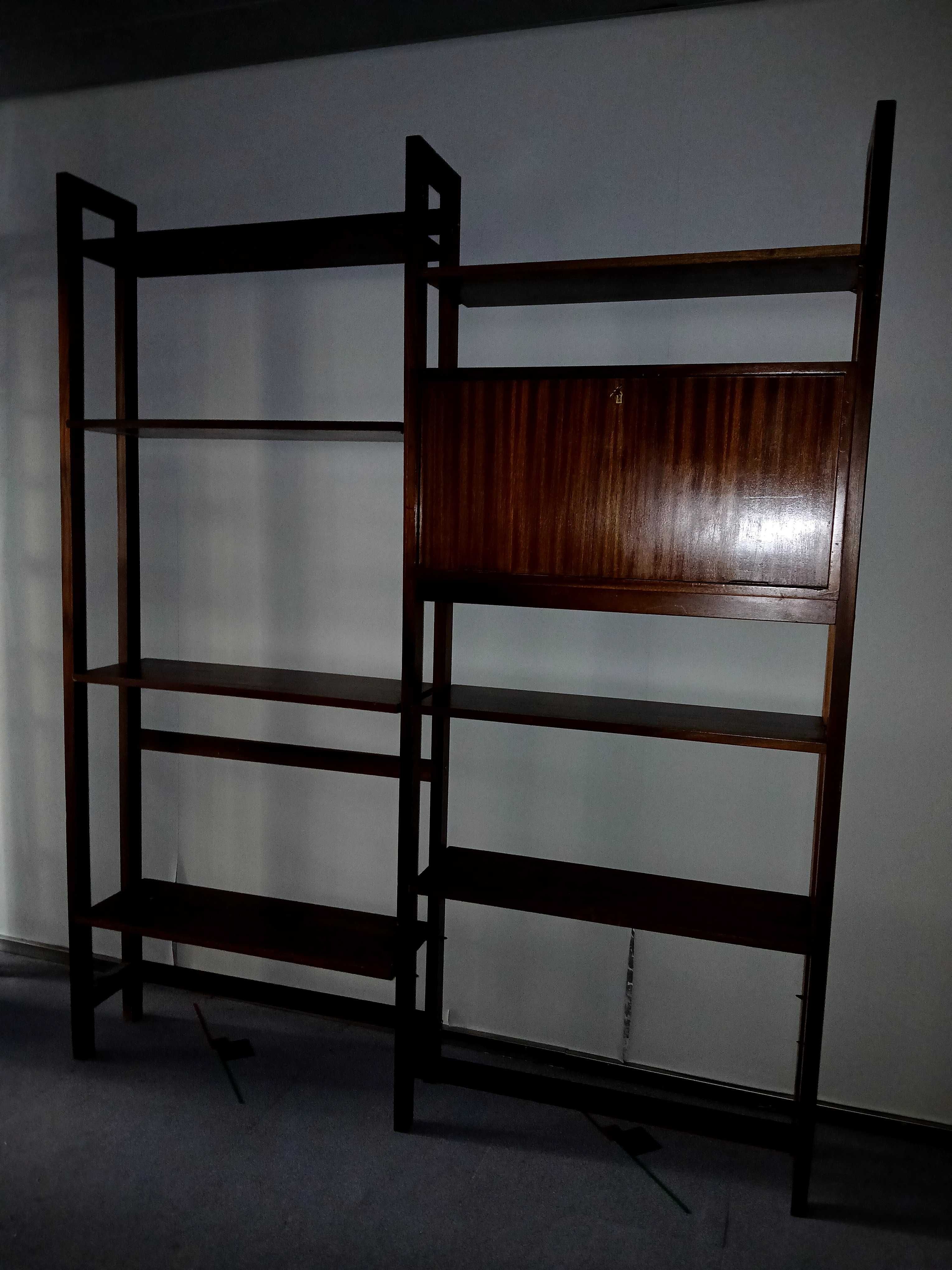 Movel modelar - 3 Estantes com prateleiras - escrivaninha - Em madeira