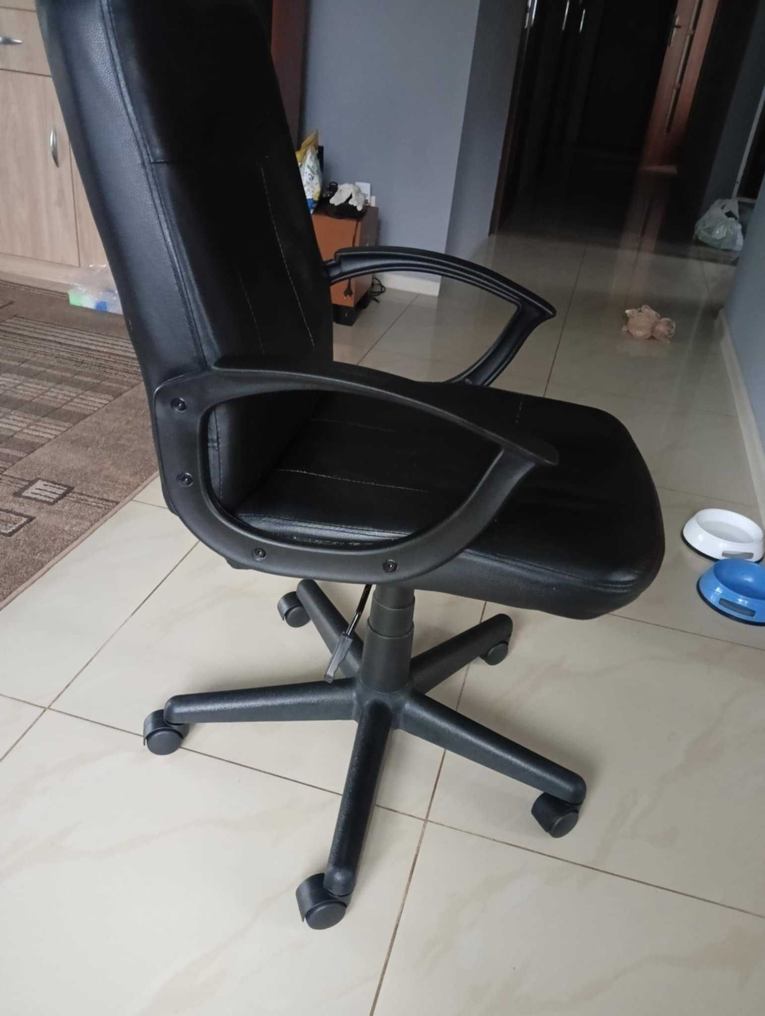 Fotel do biurka dziecięcego