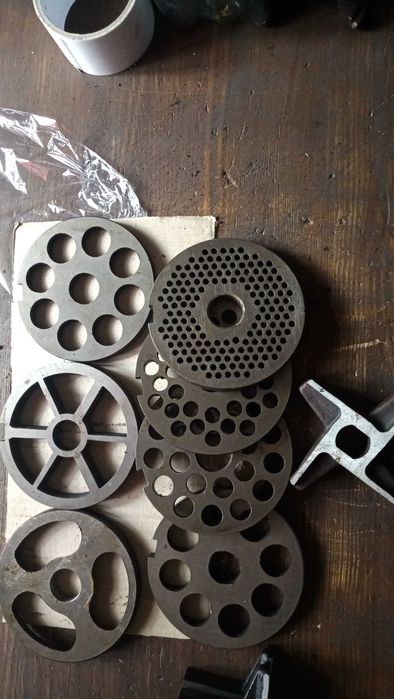 Рiжучий iнструмент для волчкiв вiд 82 мм до 200 мм