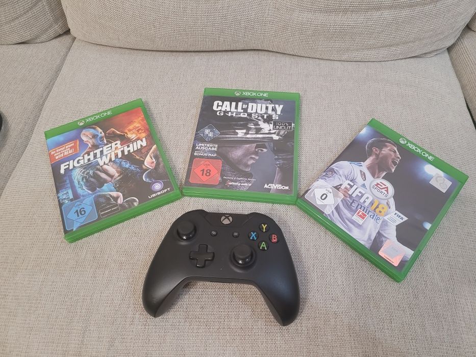 XBOX One, 2 pady, gry FiFa, CallOfDuty