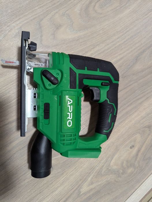 Акумуляторний лобзик apro