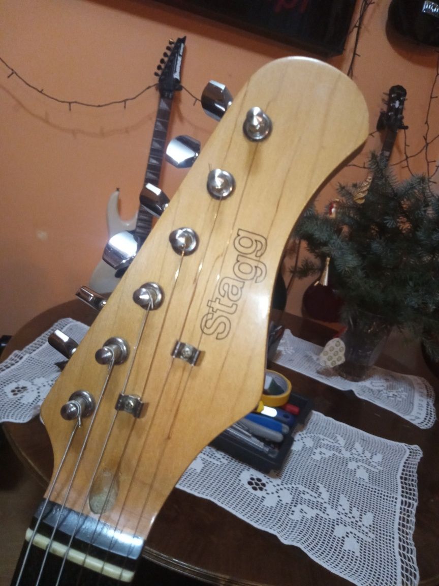 Gitara elektryczna STAGG Stratocaster