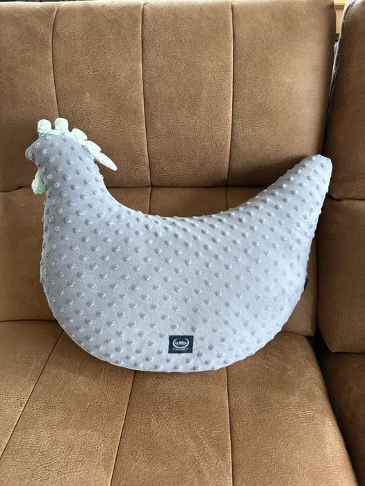 Kura babci Dany do karmienia La Millou