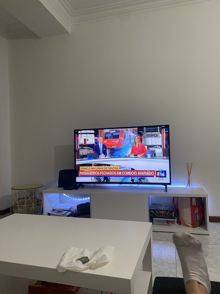 Movel de tv /aparador