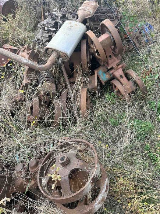 Продам каретки на дт-75