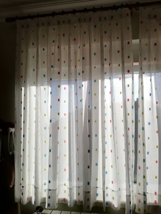 Colcha ou edredão e Cortinas - o conjunto