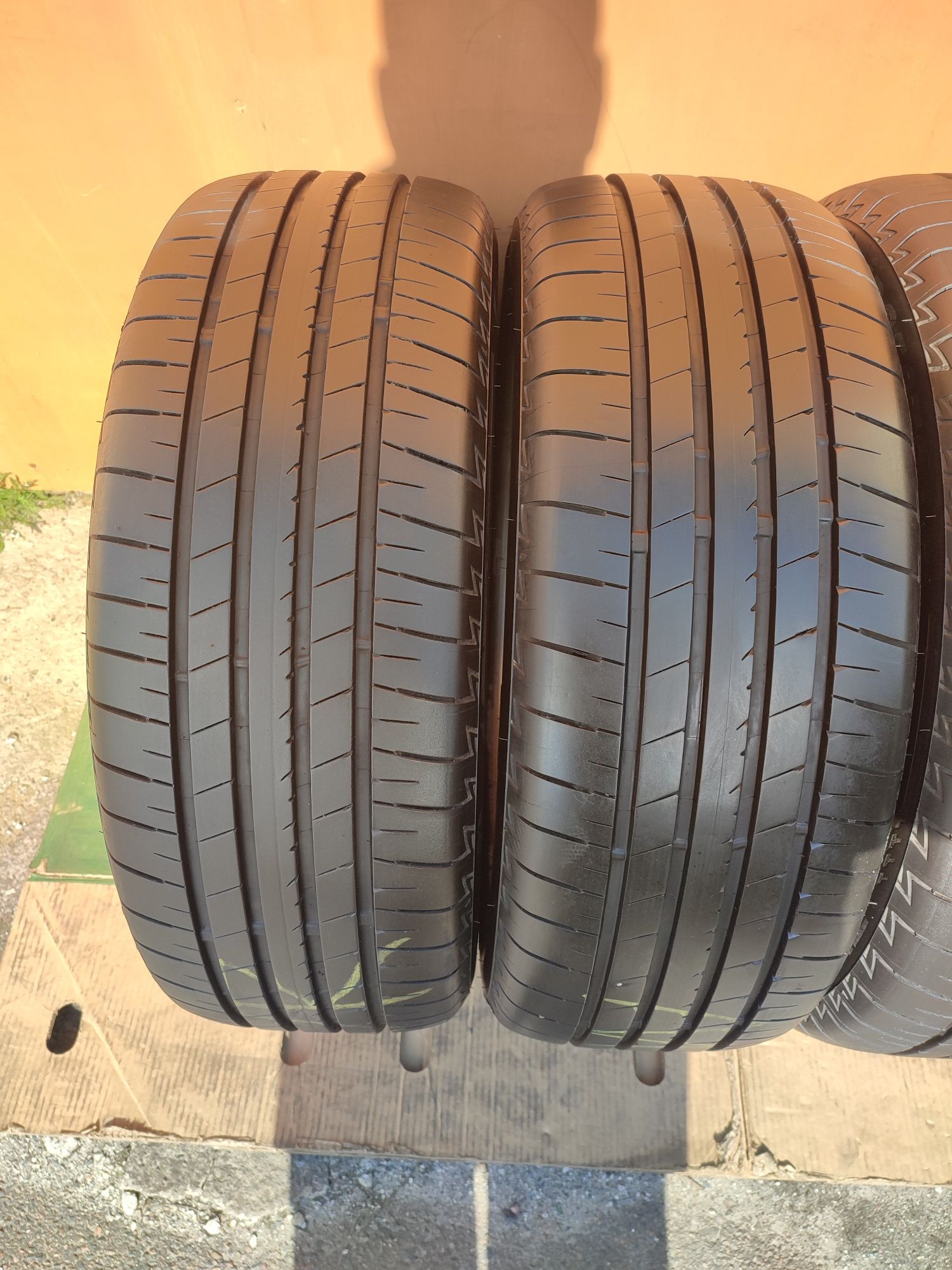 Комплект літніх легкових автошин BRIDGESTONE.R18,215/55.