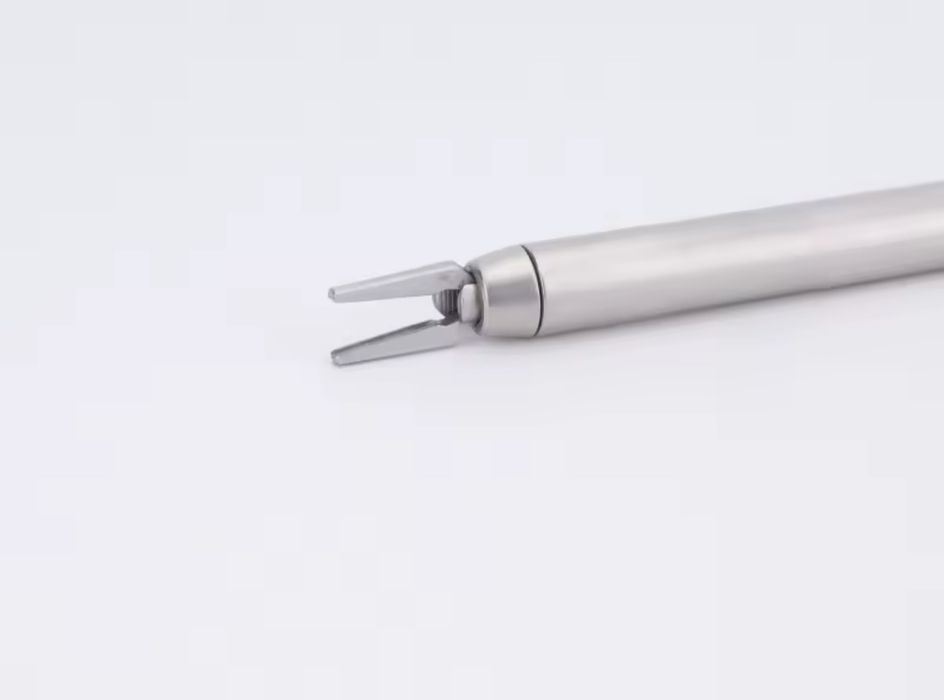 Кліпатор для титанових кліпс. 10мм