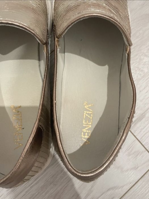 Piękne skórzane buty Venezia damskie