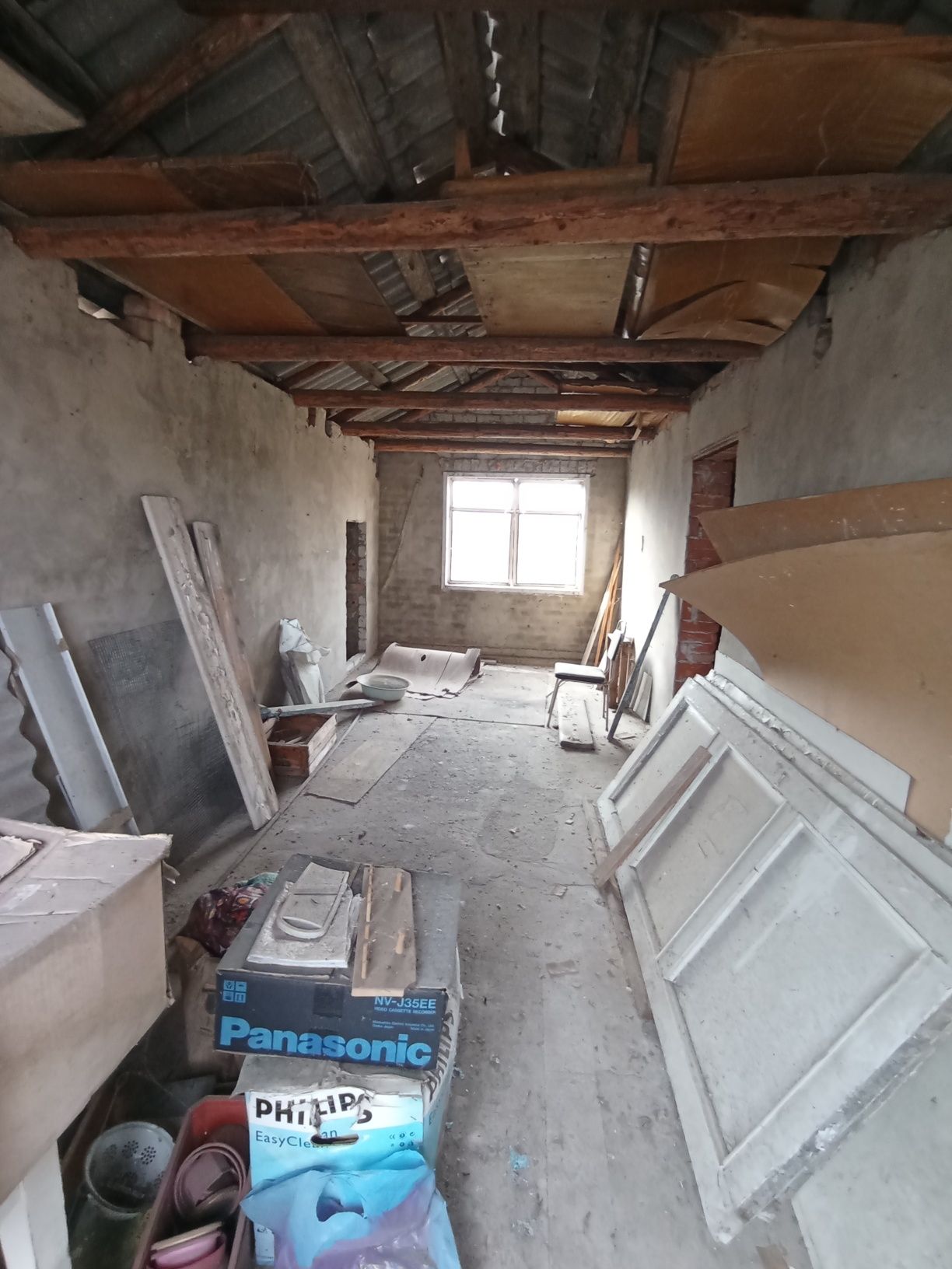 Продам дачу в Подгородном ,  капитальный дом, река , транспорт