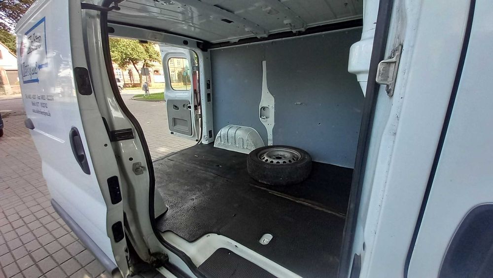 Opel vivaro 2011 rok super stan vebasto