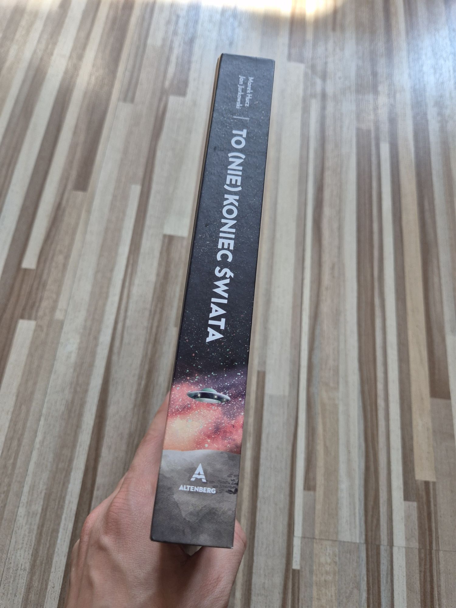To (nie) koniec świata - G.F. Darwin - z podpisami Autograf