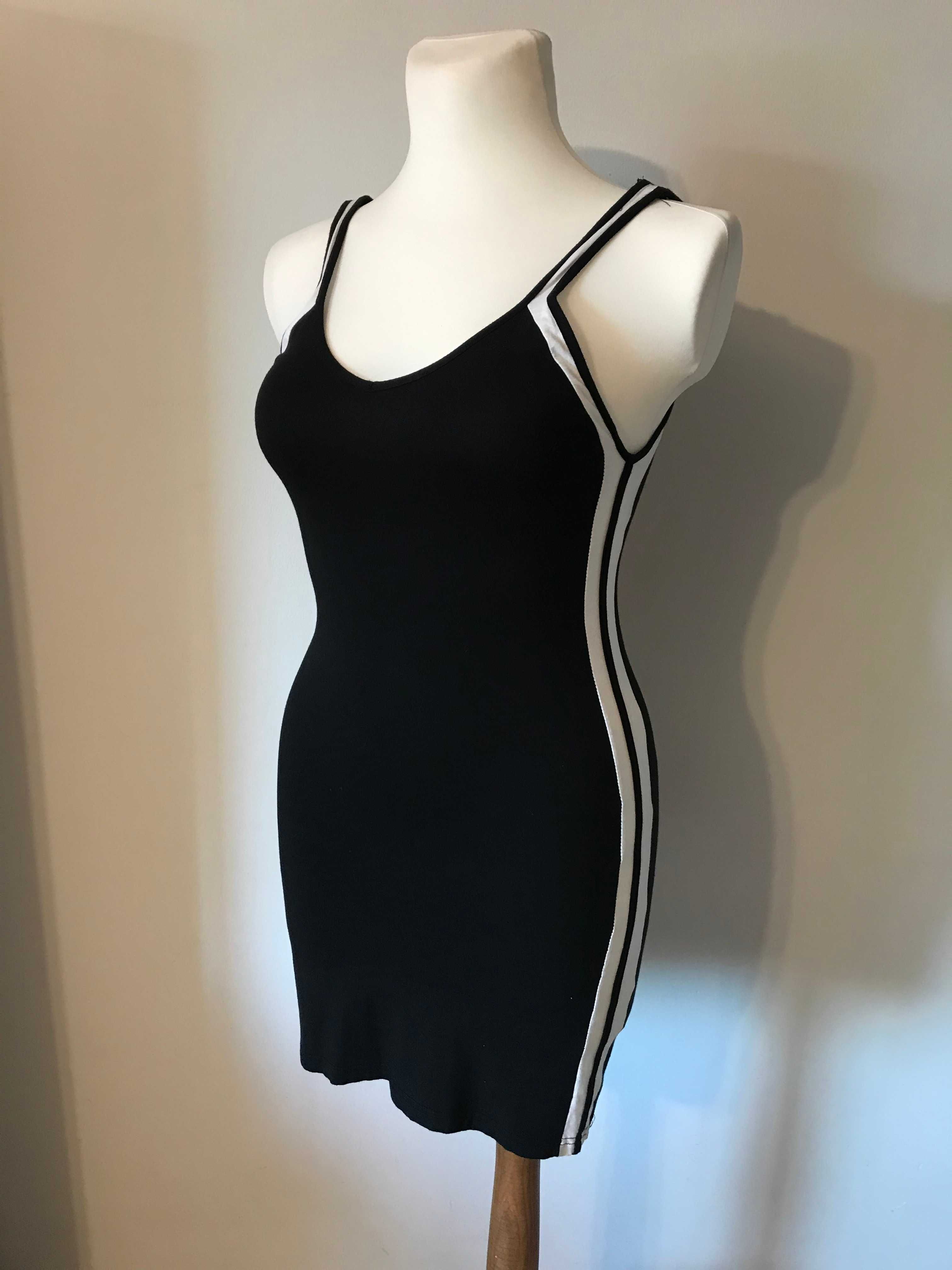 Czarna sukienka na ramiączkach r. 36 z białymi pasami sportowa mini