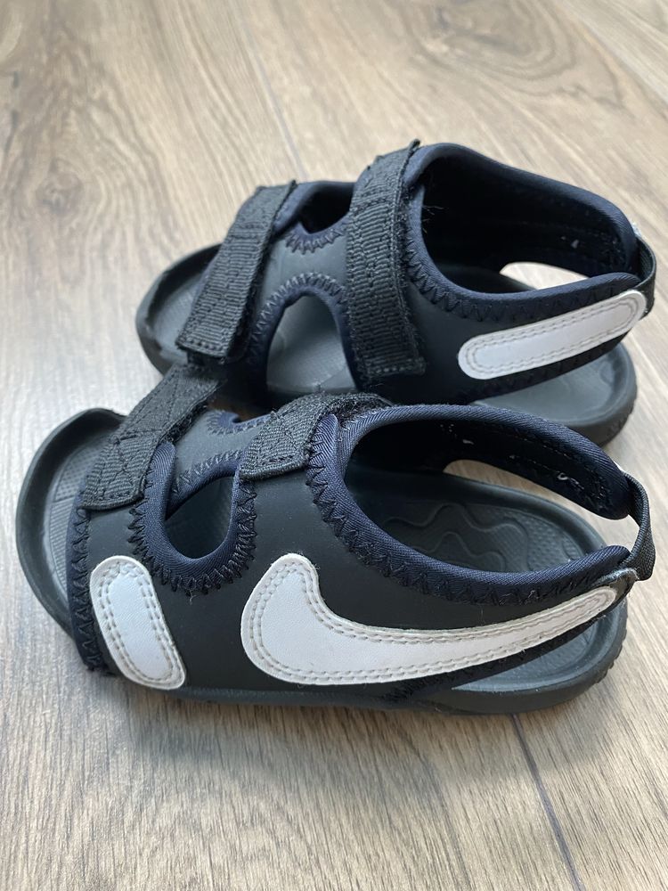 Детские сандали, босоножки Nike 23,5