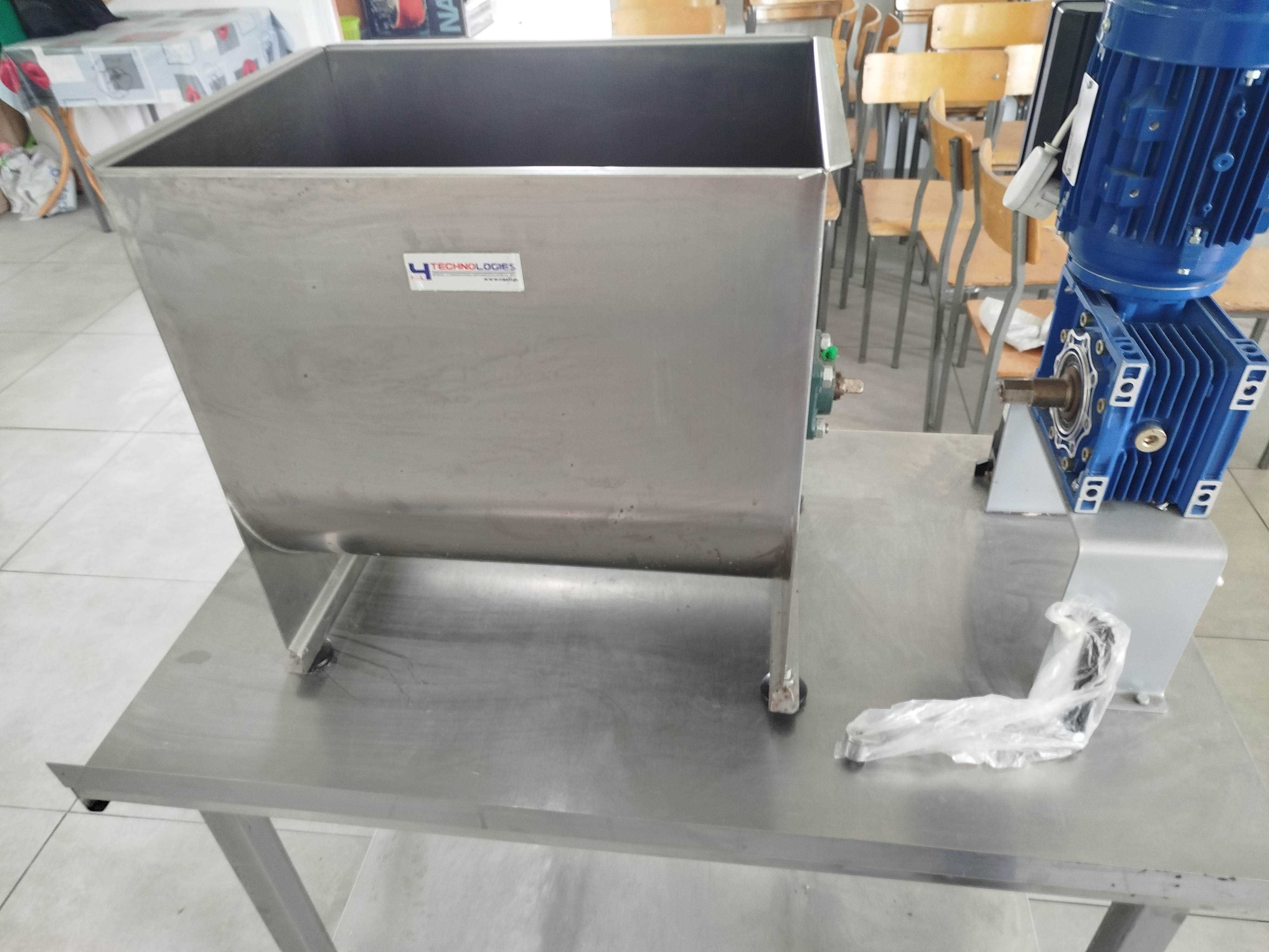 Mieszałka elektryczna 60L jednowałowa do mięsa, farszu na kiełbasy.