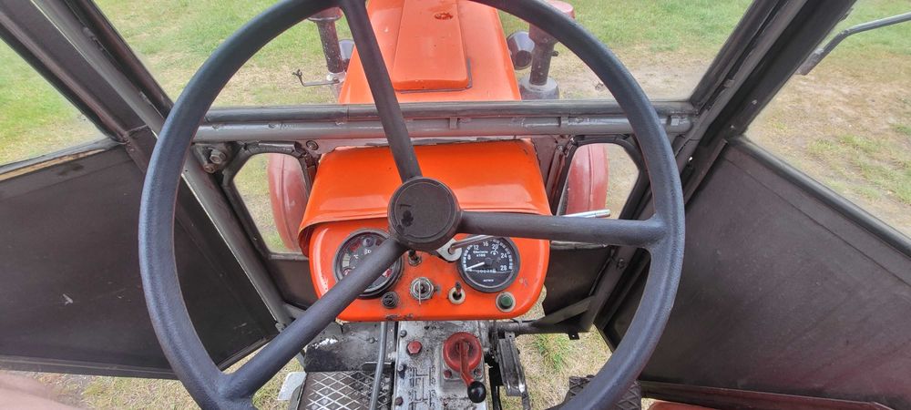 Ciągnik URSUS C 330