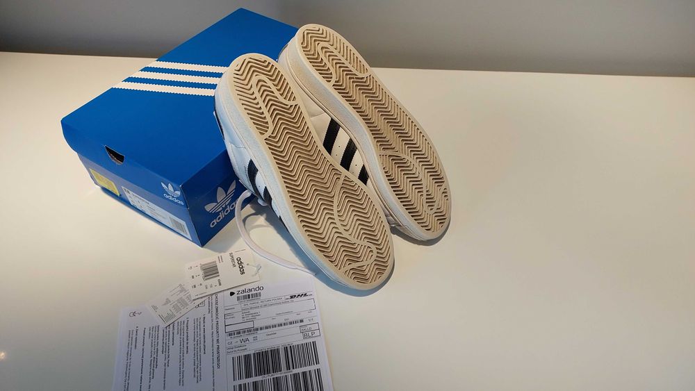 Buty Adidas Superstar Originals rozm. 42 , rozm .8