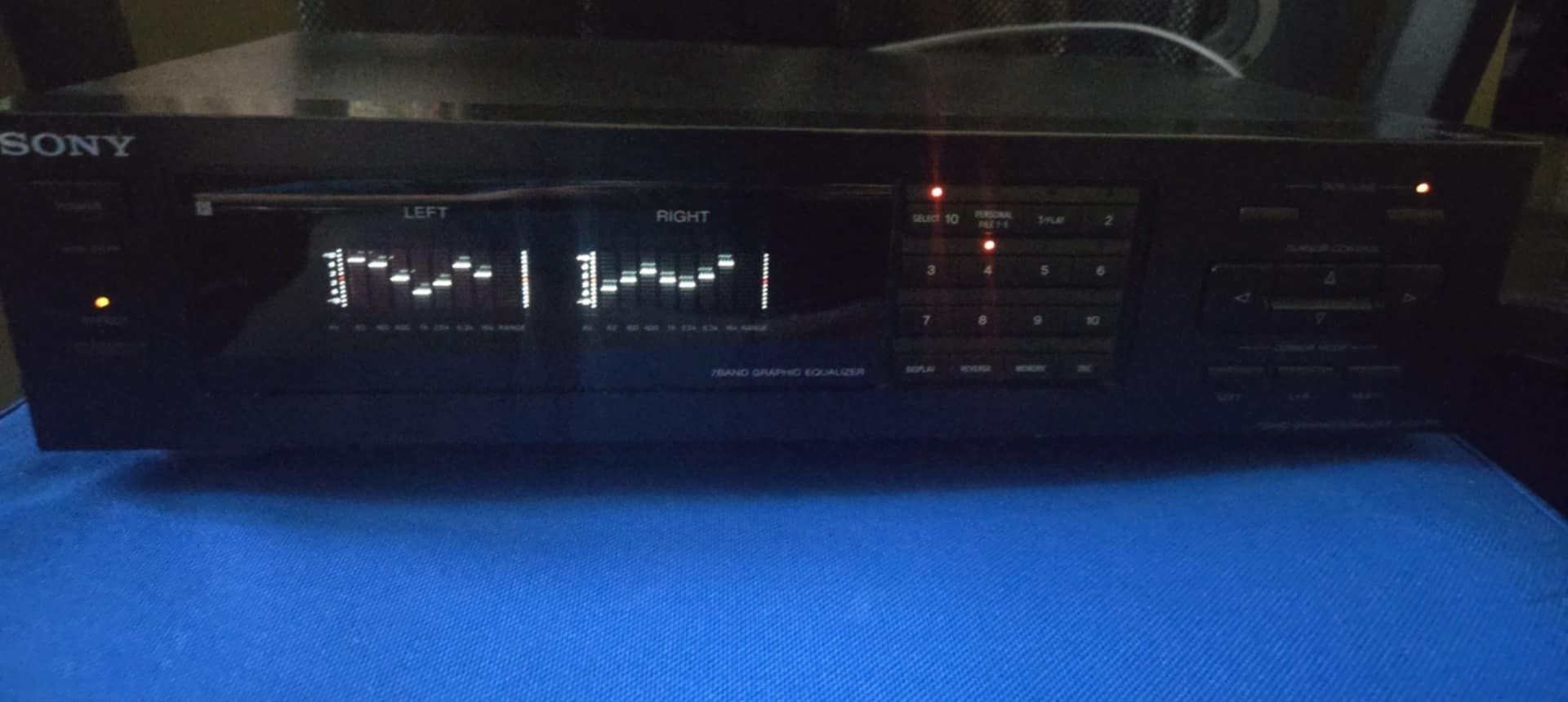 Korektor graficzny sony SEQ-711