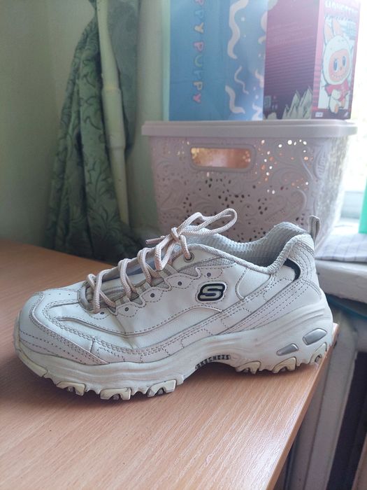 Жіночі кросівки Skechers 11931 OFWT 36,5 (23,5)