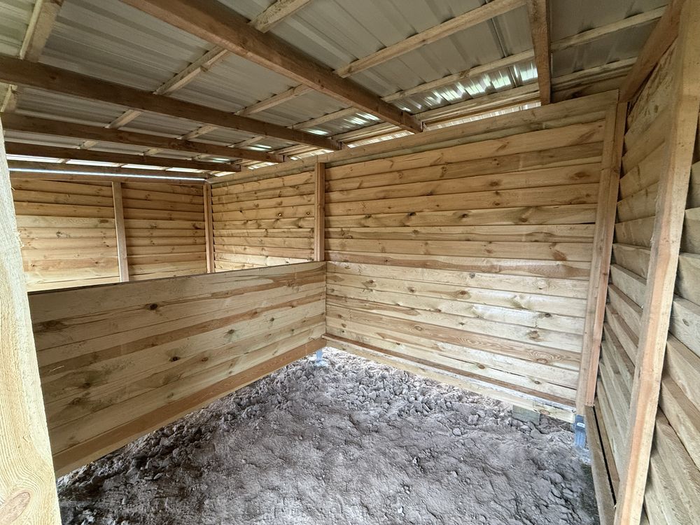 2 boksy 3m x 3m + 3mx4m + wiata 3m x 10m