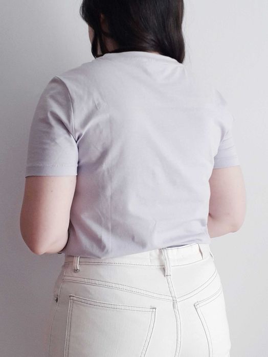 T-shirt lilás (tam. M)