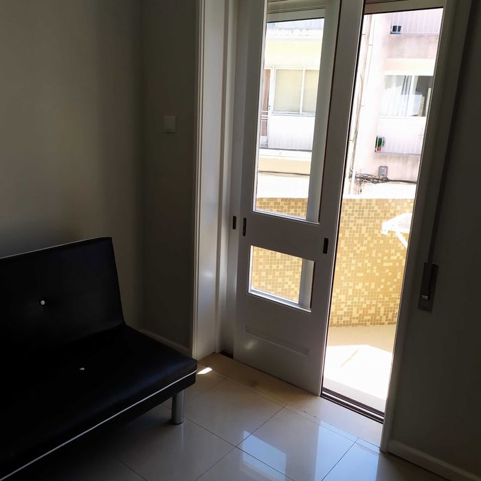 Apartamento renovado e acolhedor, com 1 quarto ao Polo Universitário