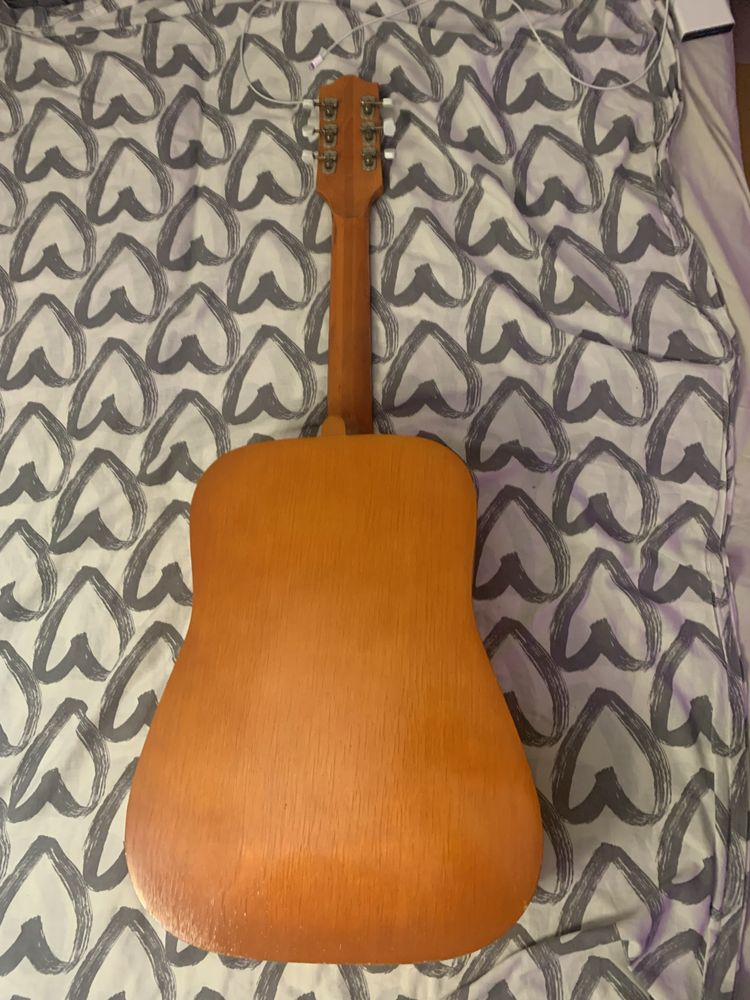 Gitara akustyczna