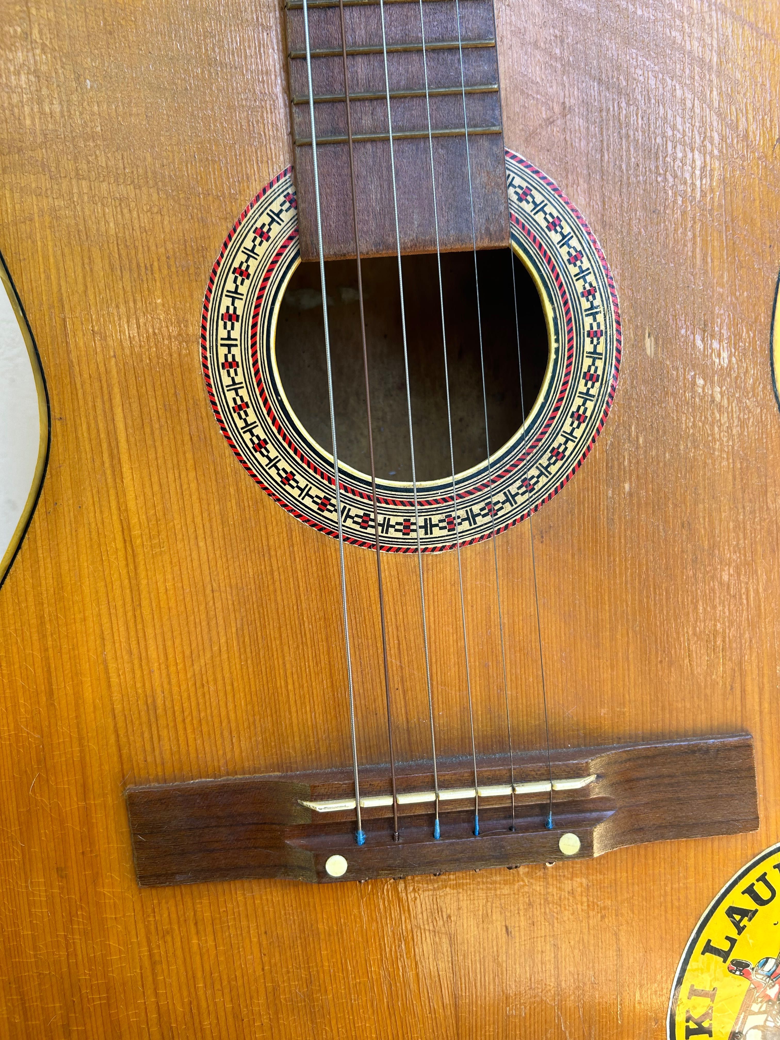 Gitara akustyczna lata 70