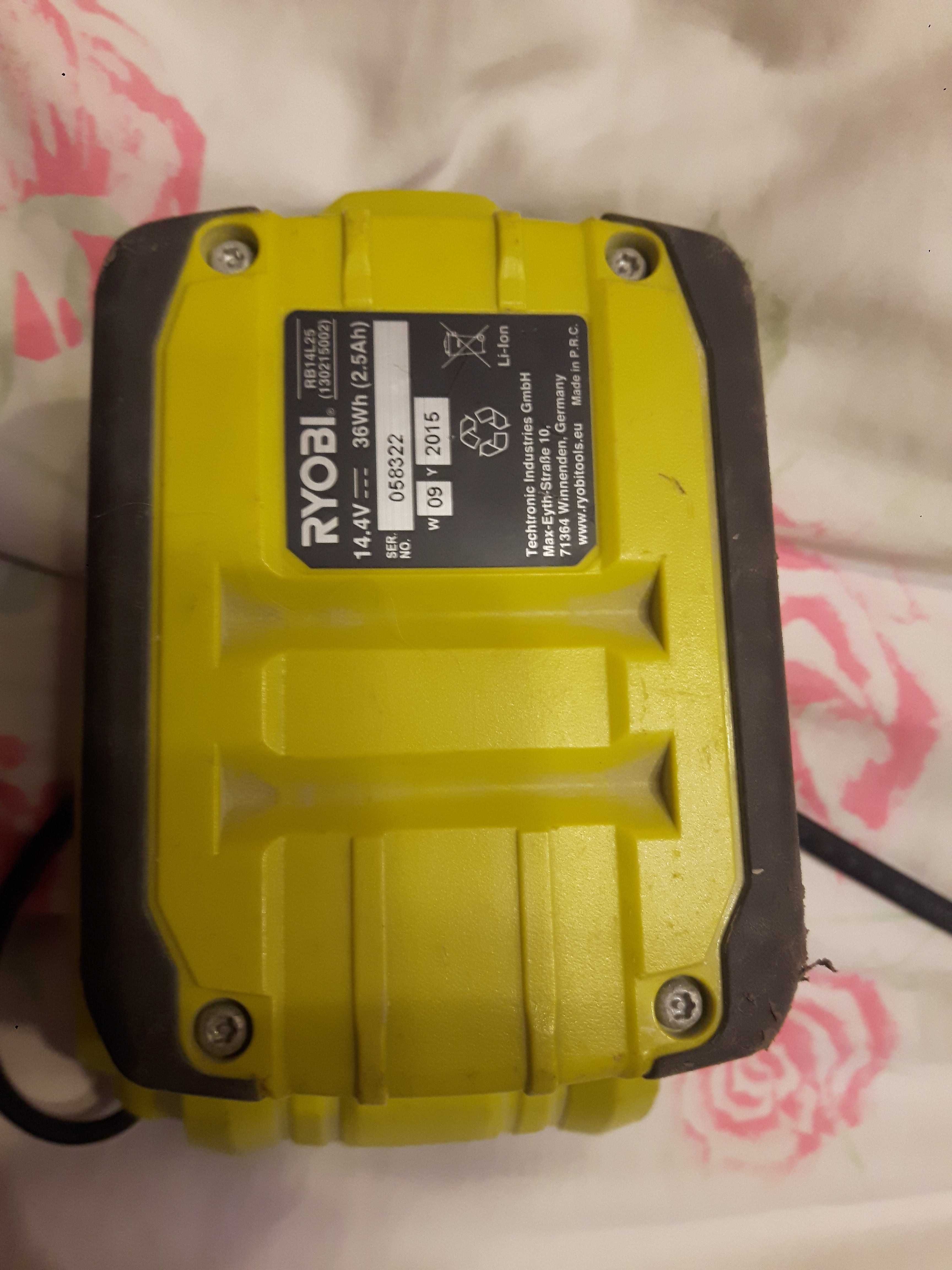 Ladowarka Ryobi RC14L60+AKUMULATOR RV14L25